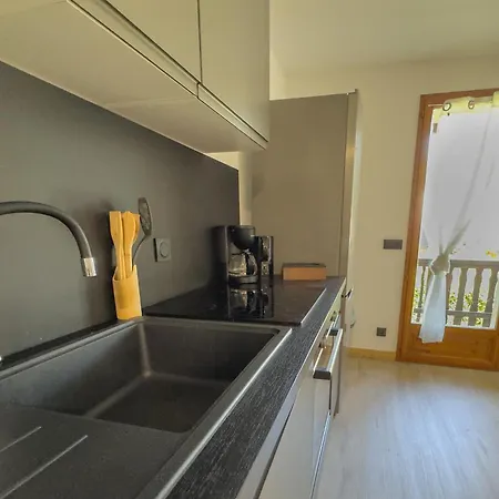 Les D'oisans - T5 Sauna & Jacuzzi شقة *